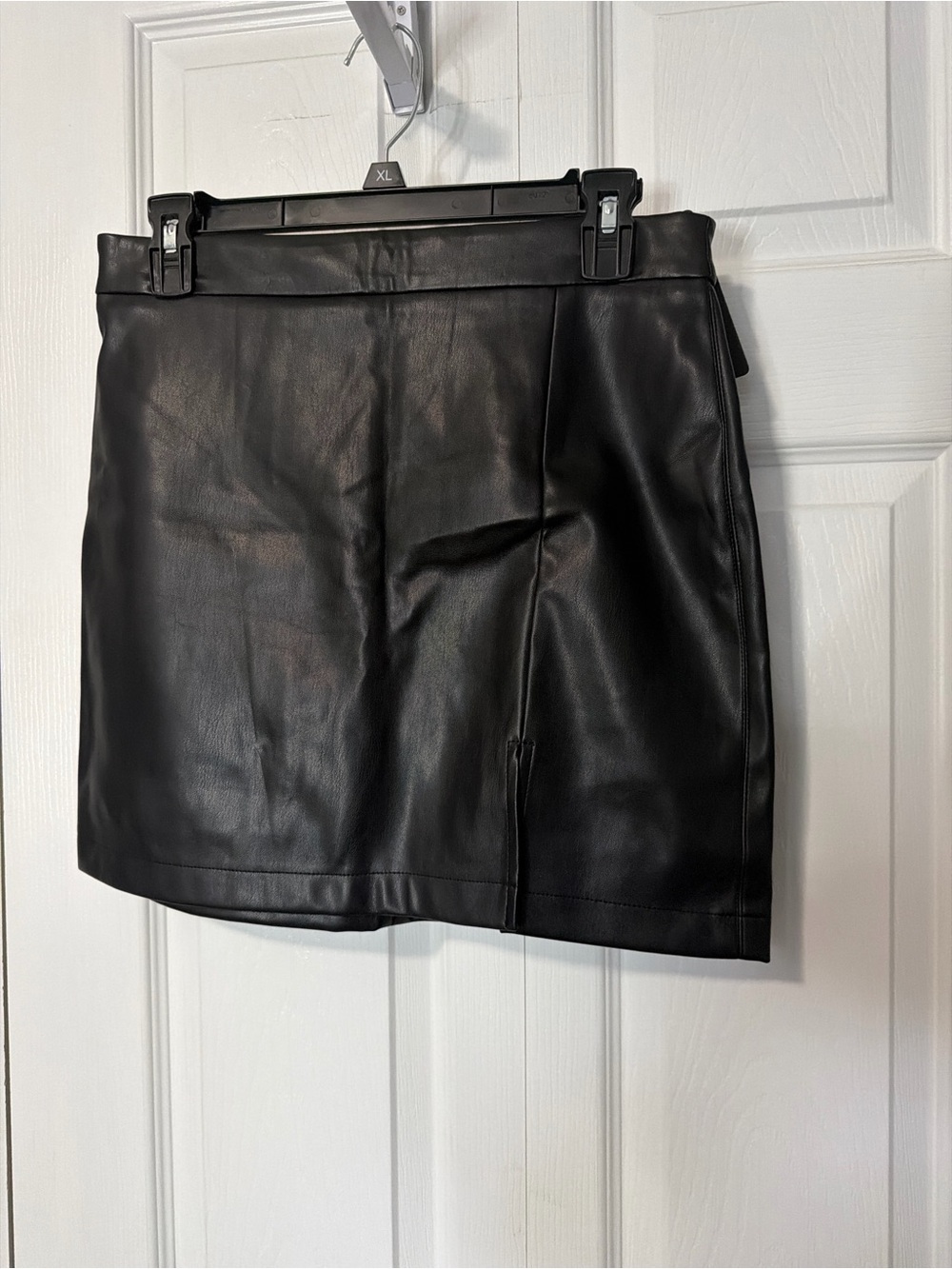 NWT Black Faux Leather Mini Skirt Size Medium Front Slit Vegan Leather